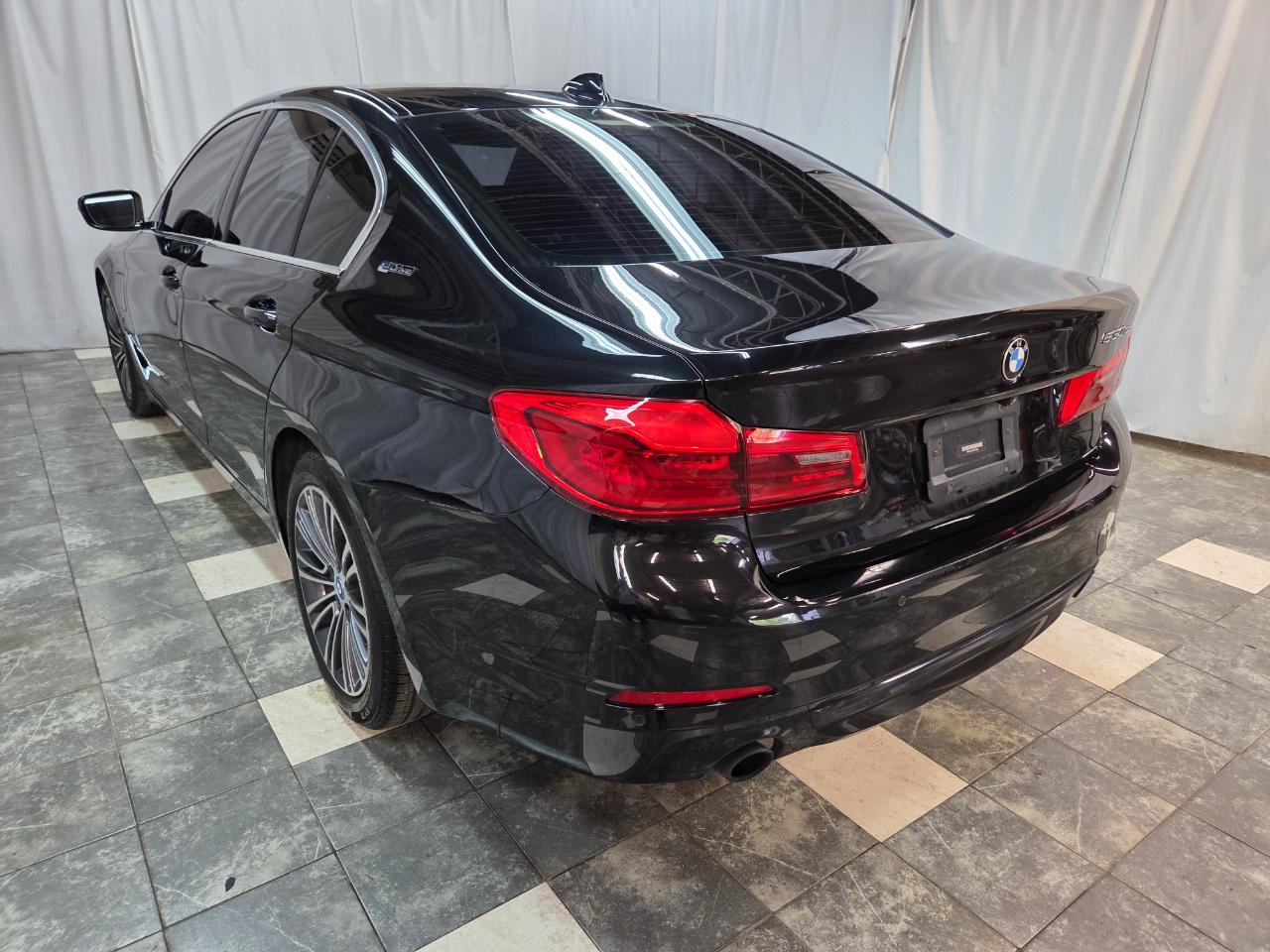 BMW 5-Series 530e xDrive iPerformance 2019