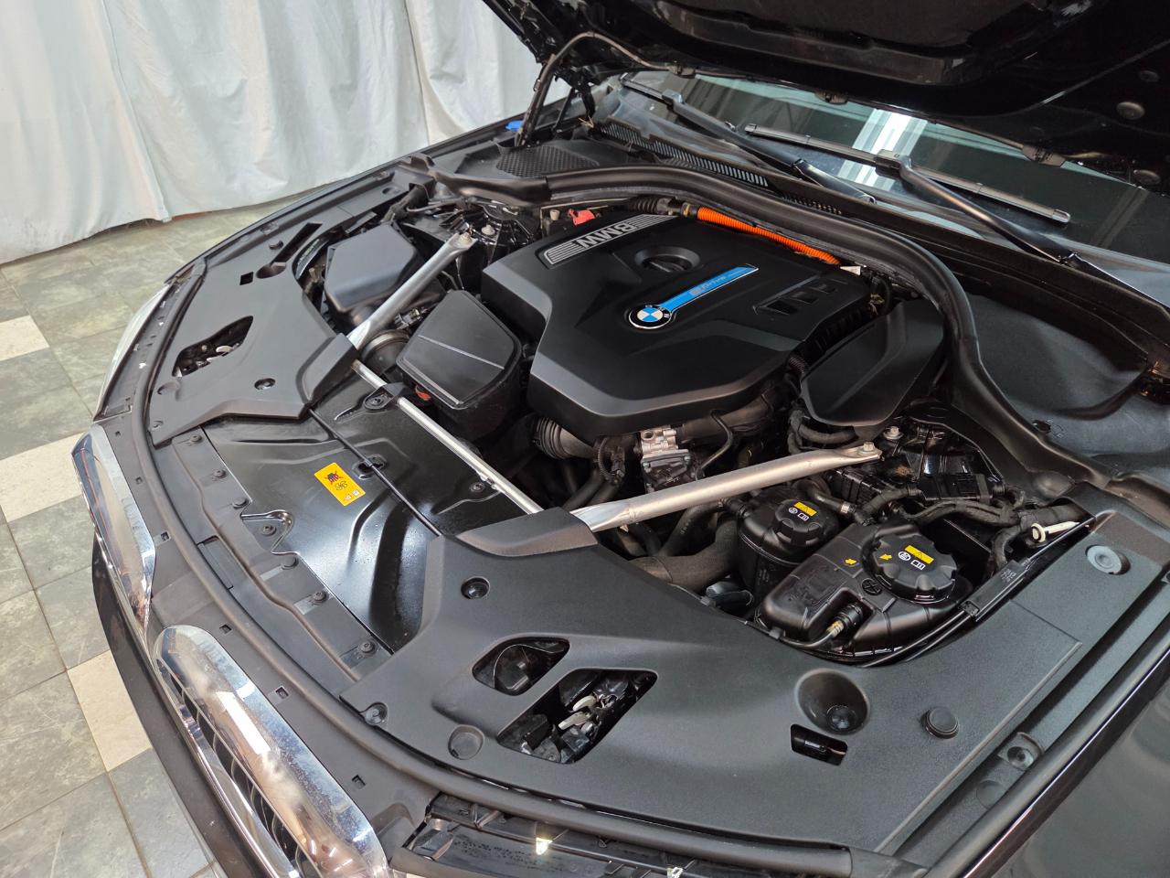 BMW 5-Series 530e xDrive iPerformance 2019