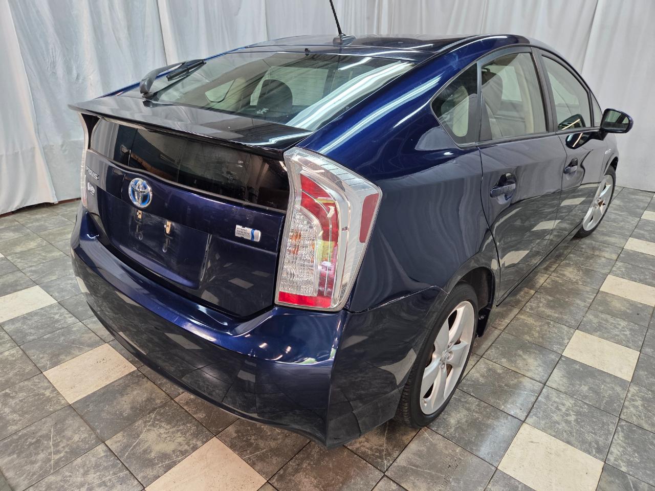 Toyota Prius Five 2015