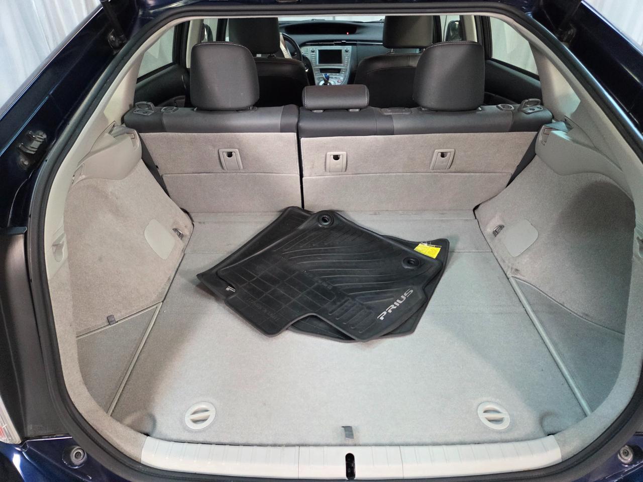 Toyota Prius Five 2015