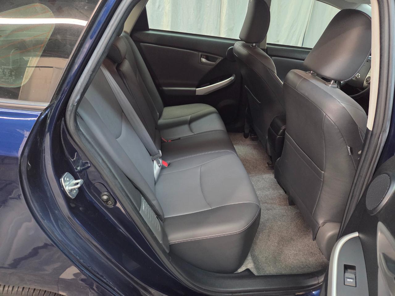 Toyota Prius Five 2015