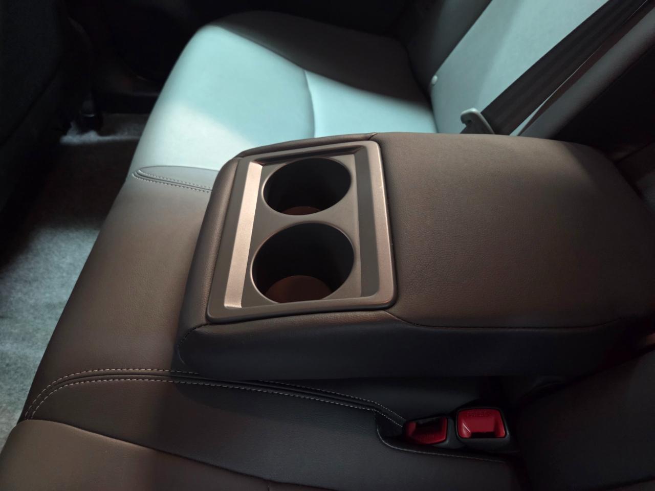 Toyota Prius Five 2015