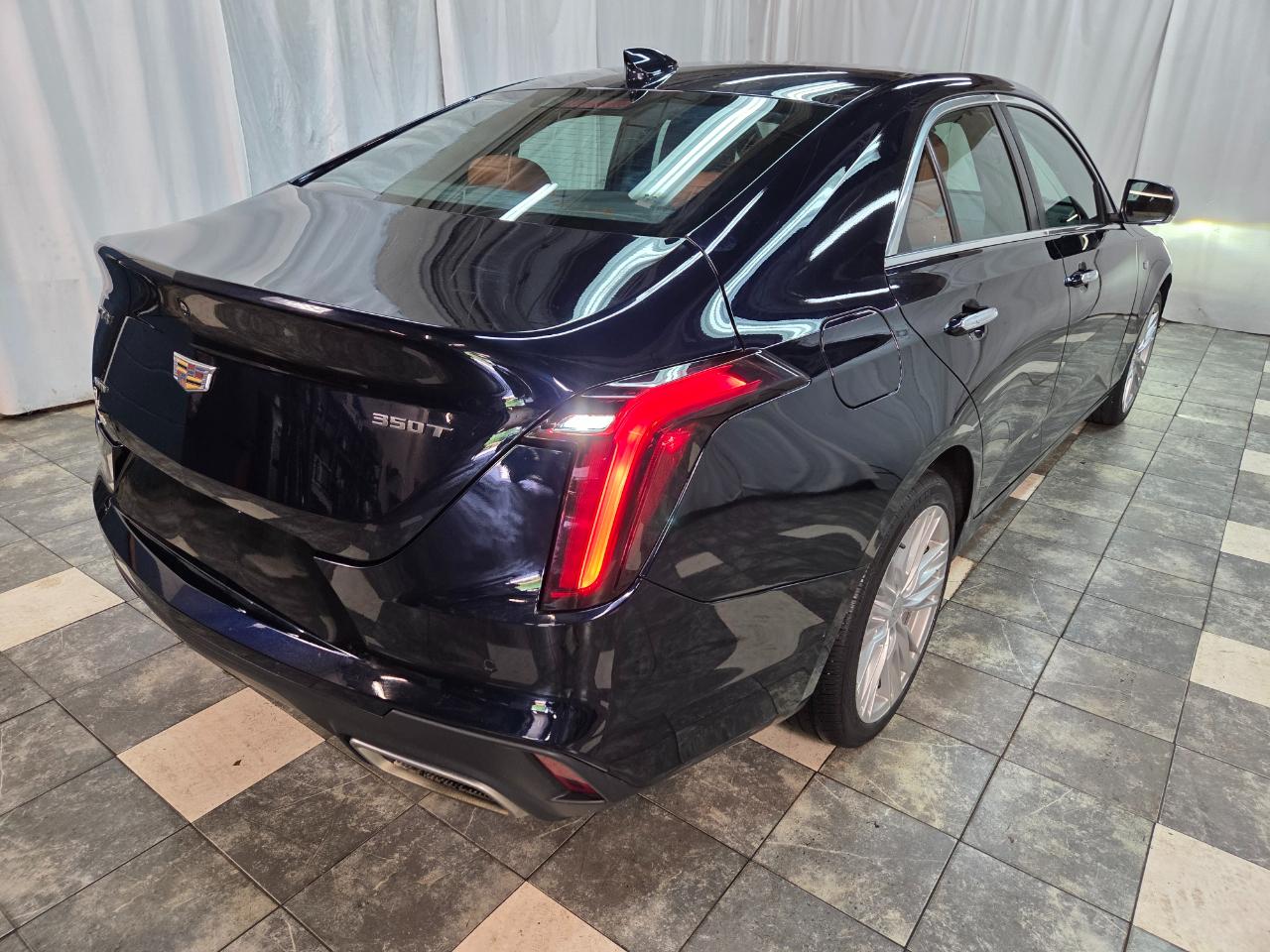 Cadillac CT4 Premium Luxury 2021
