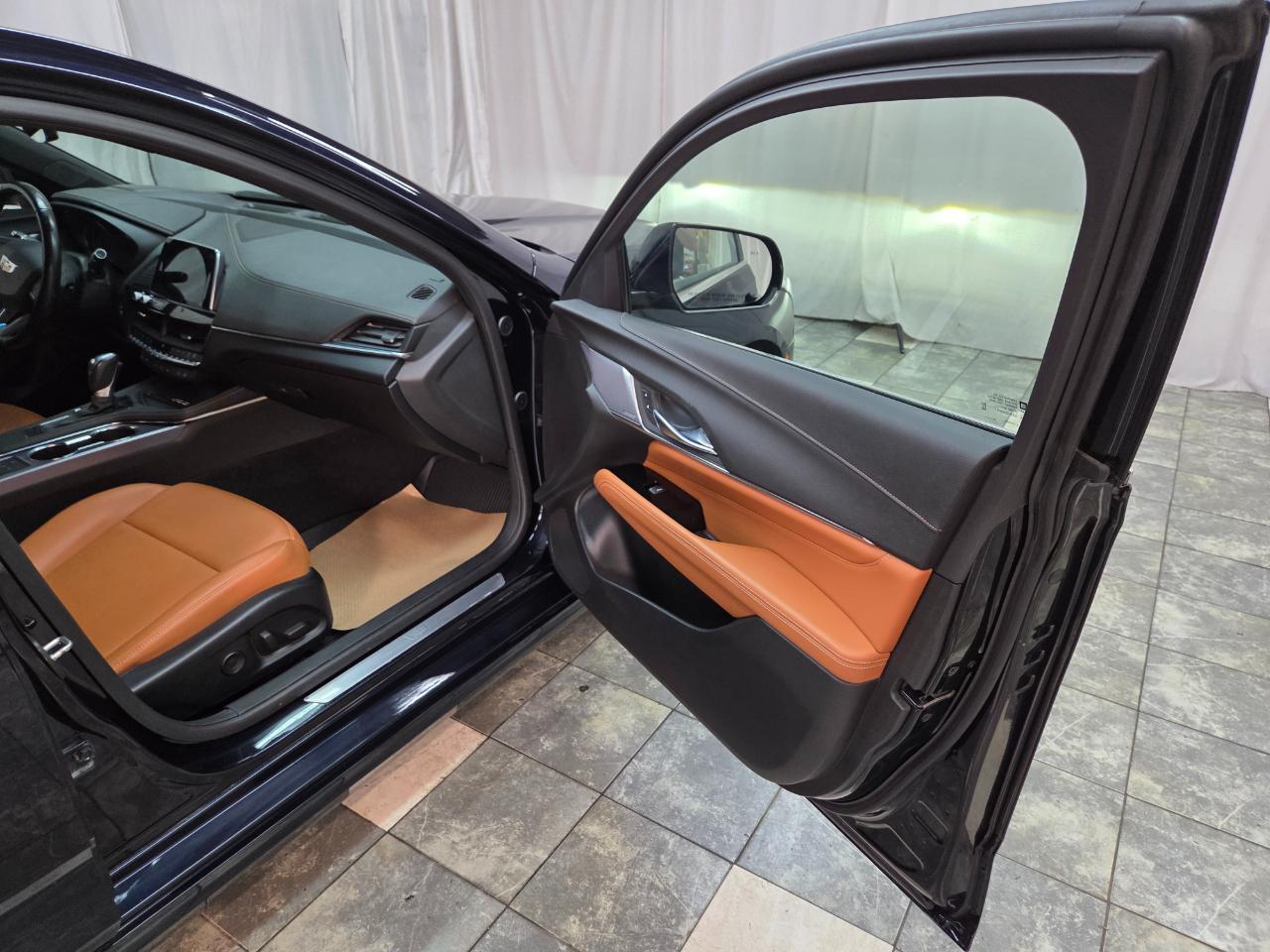 Cadillac CT4 Premium Luxury 2021