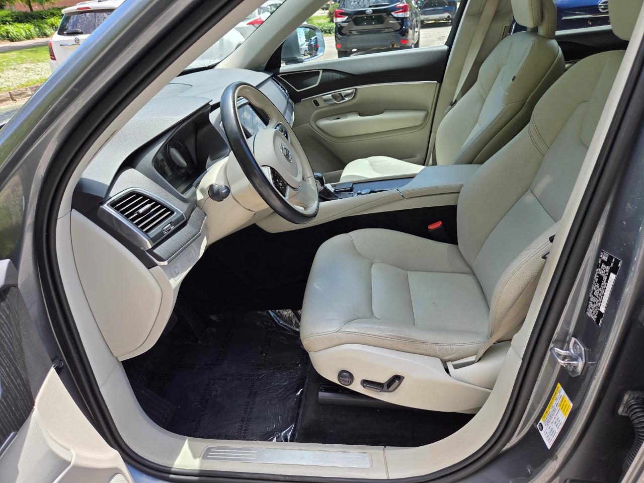 Volvo XC90 T5 Momentum 2020