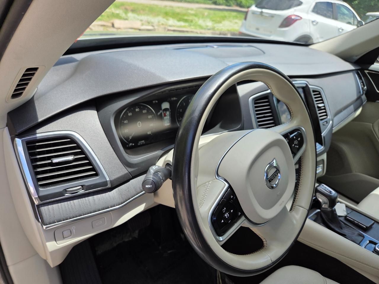 Volvo XC90 T5 Momentum 2020