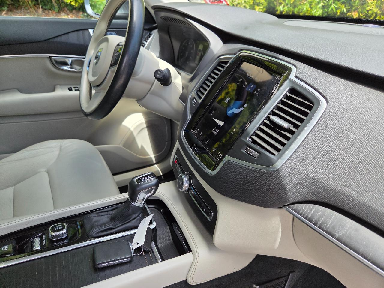 Volvo XC90 T5 Momentum 2020