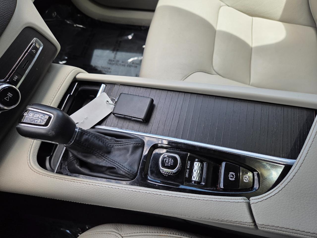 Volvo XC90 T5 Momentum 2020