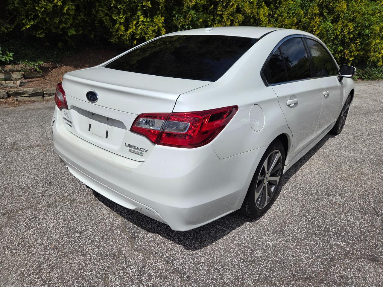 Subaru Legacy 2.5i Limited 2015
