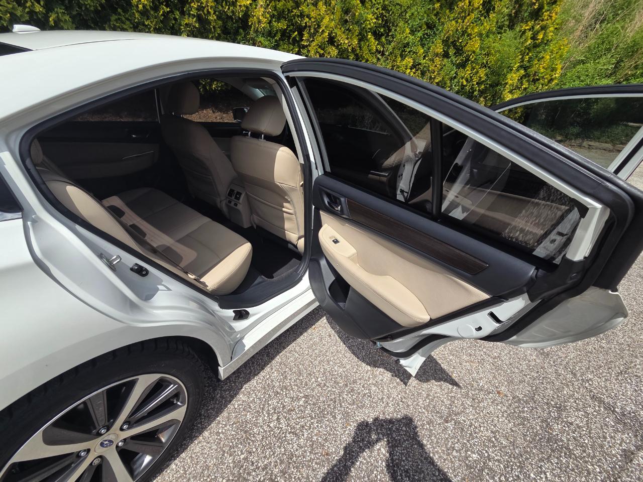 Subaru Legacy 2.5i Limited 2015