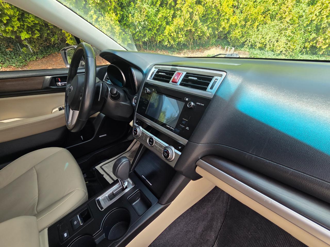 Subaru Legacy 2.5i Limited 2015