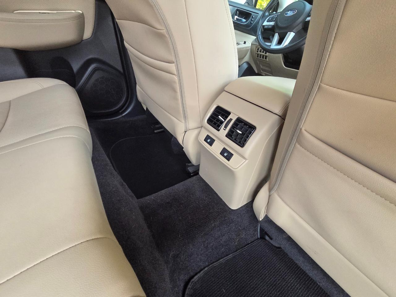 Subaru Legacy 2.5i Limited 2015