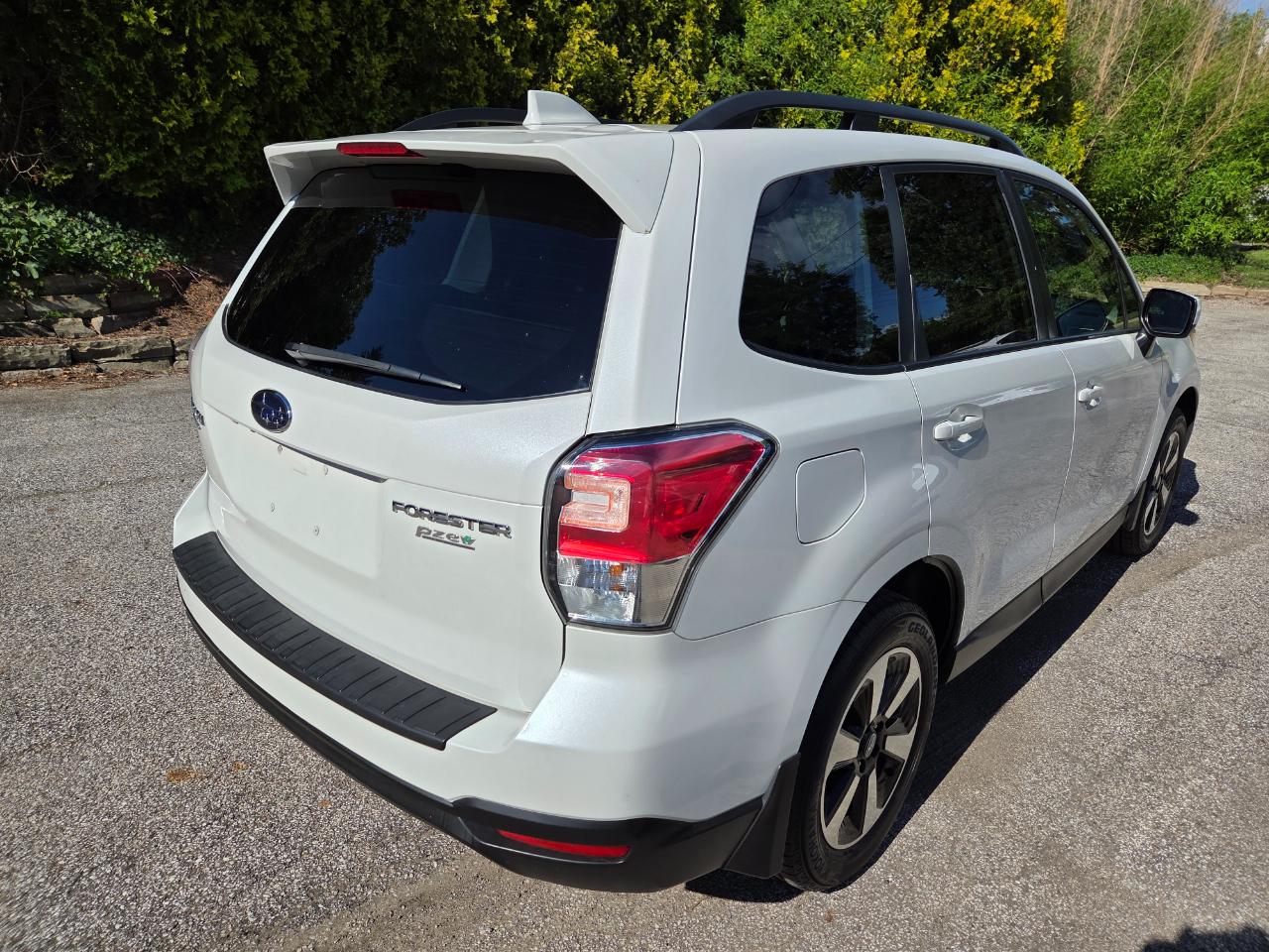 Subaru Forester 2.5i Premium PZEV CVT 2017