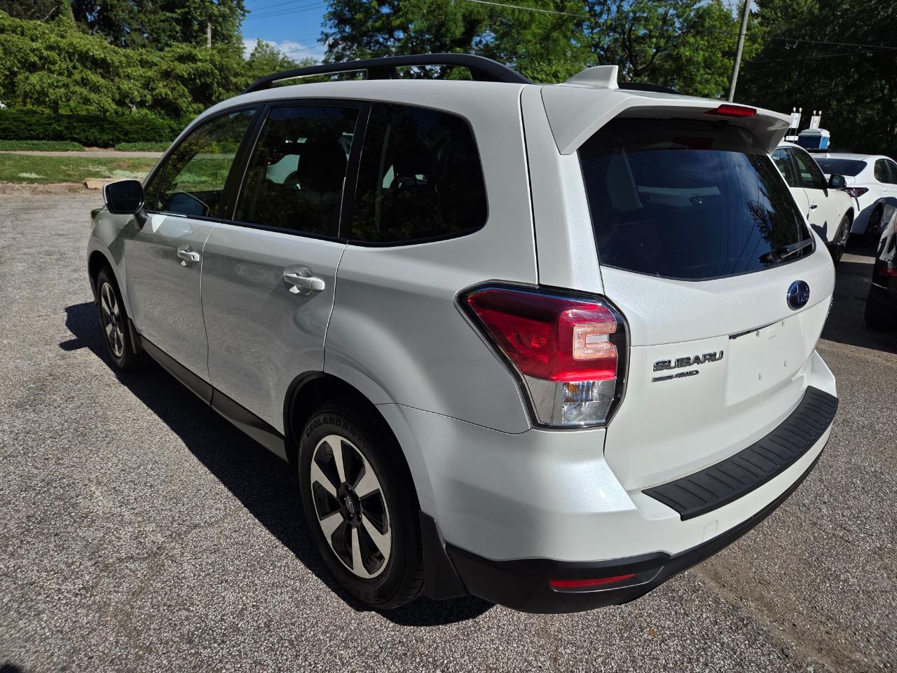 Subaru Forester 2.5i Premium PZEV CVT 2017