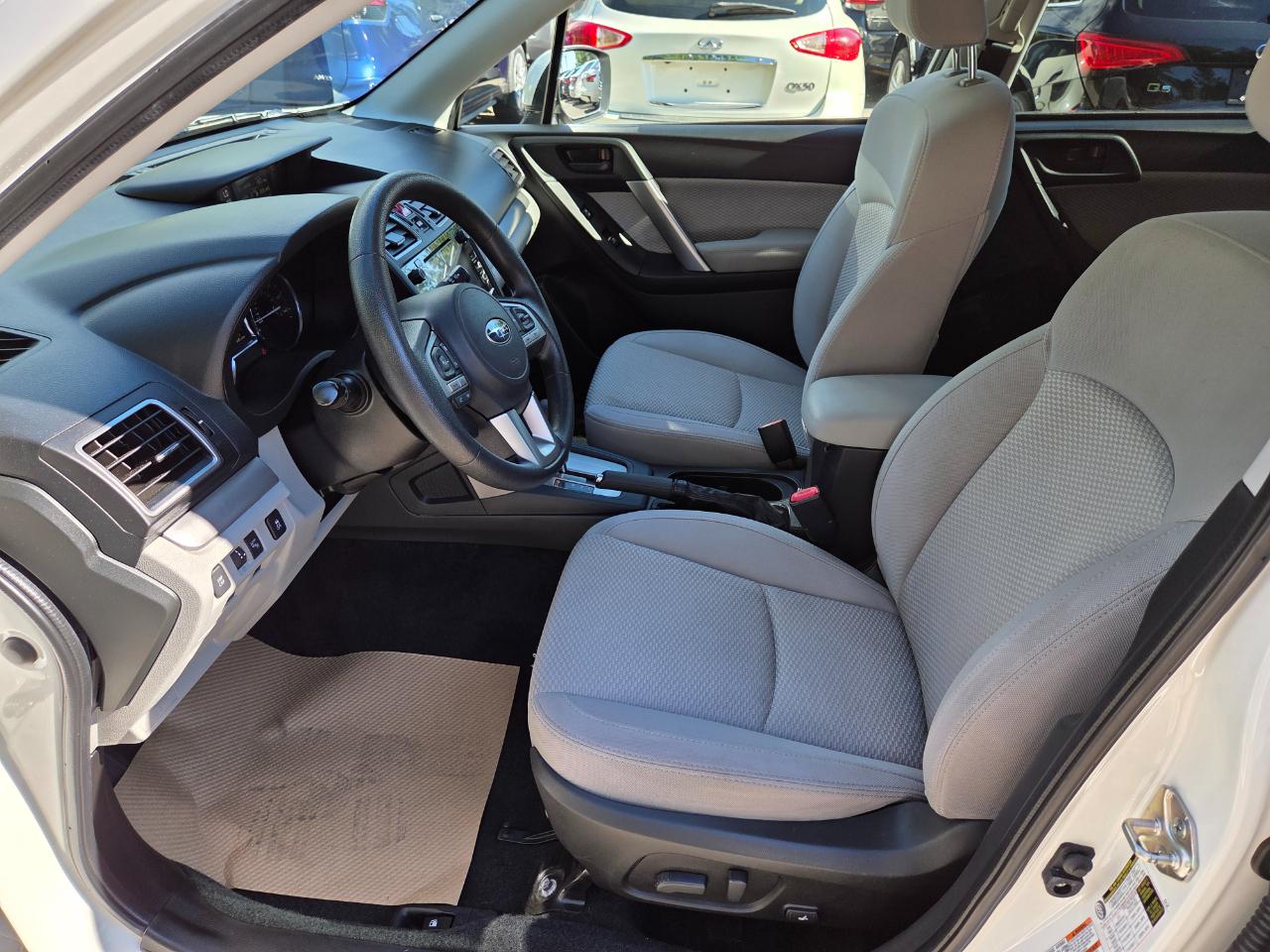 Subaru Forester 2.5i Premium PZEV CVT 2017