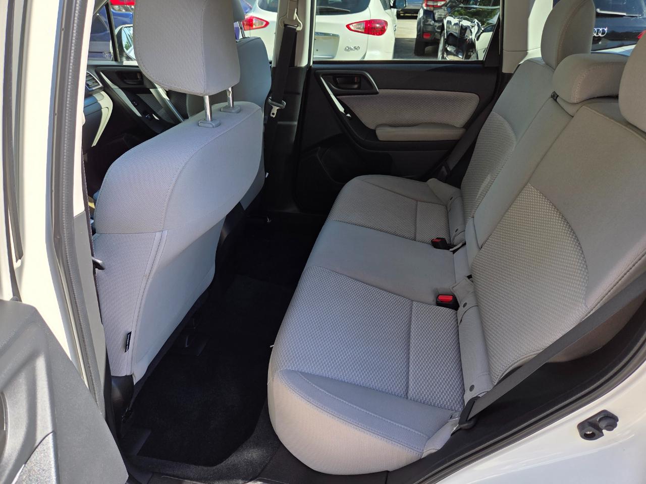 Subaru Forester 2.5i Premium PZEV CVT 2017