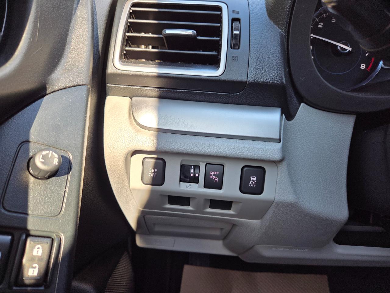 Subaru Forester 2.5i Premium PZEV CVT 2017