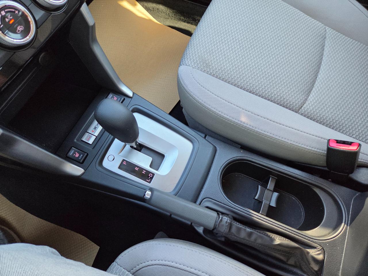 Subaru Forester 2.5i Premium PZEV CVT 2017