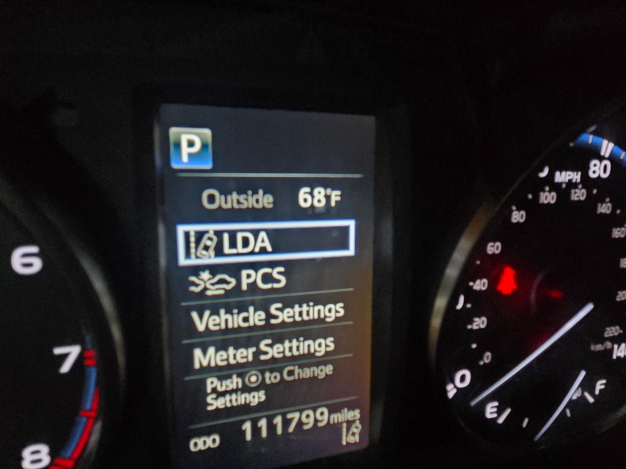 Toyota RAV4 LE AWD 2017