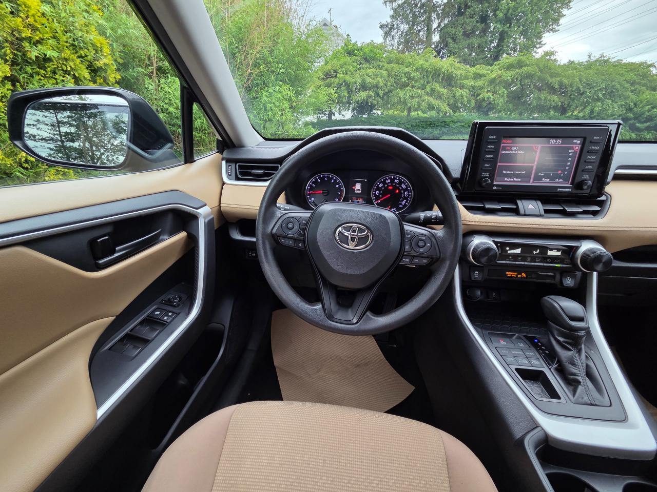 Toyota RAV4 LE AWD 2020