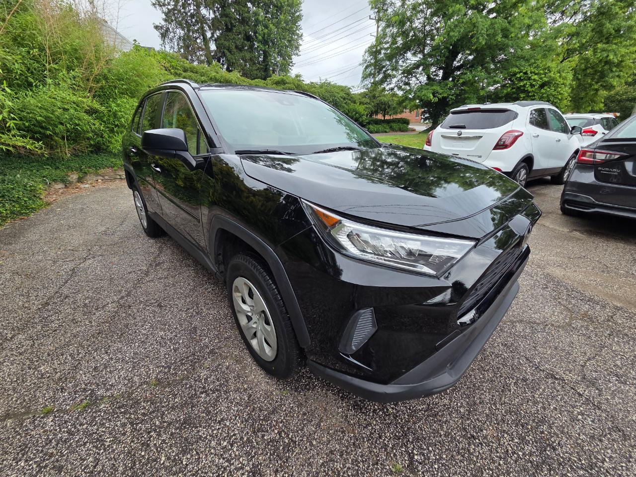 Toyota RAV4 LE AWD 2020
