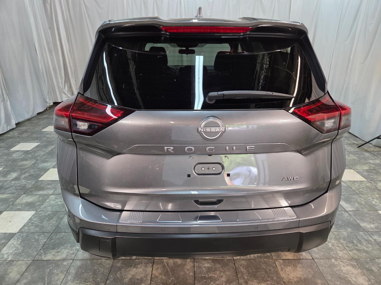 Nissan Rogue SV AWD 2025