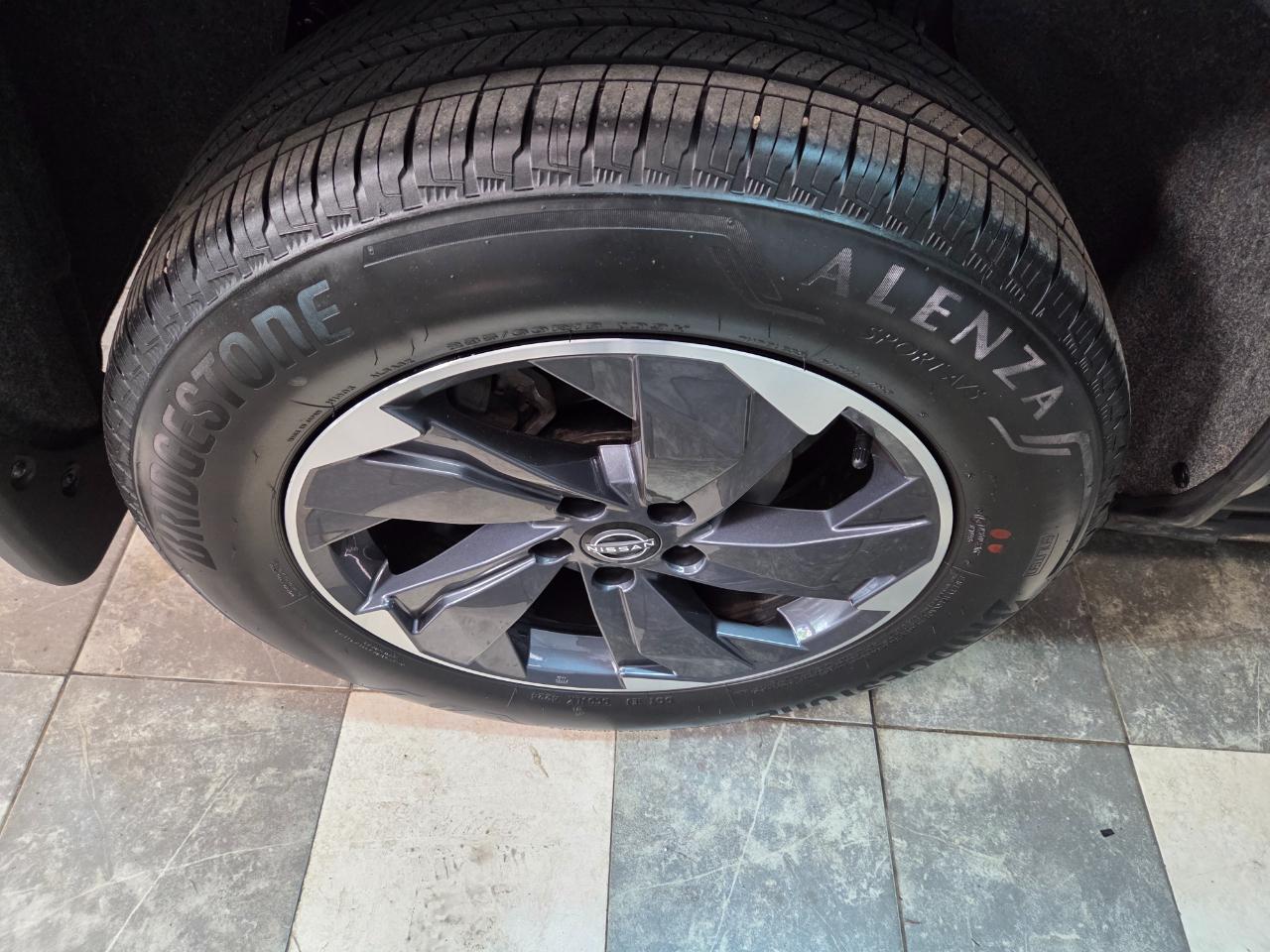 Nissan Rogue SV AWD 2025