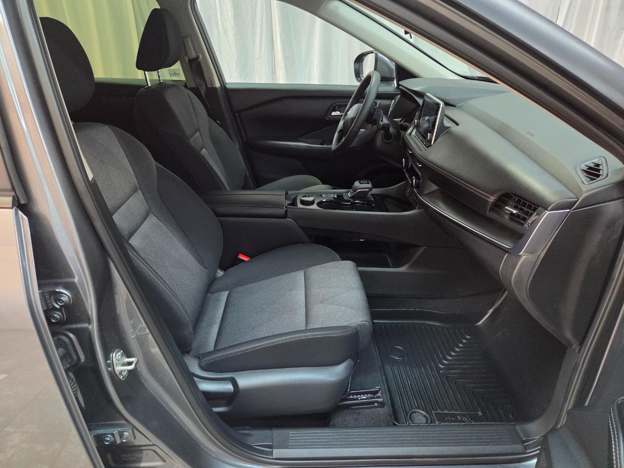 Nissan Rogue SV AWD 2025