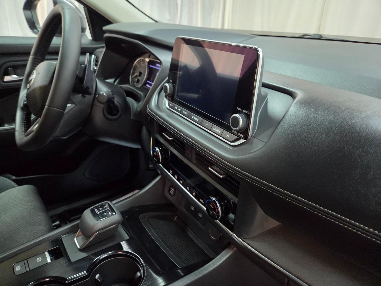 Nissan Rogue SV AWD 2025
