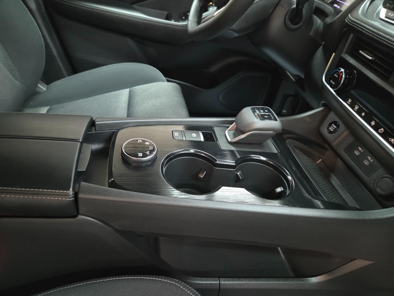 Nissan Rogue SV AWD 2025