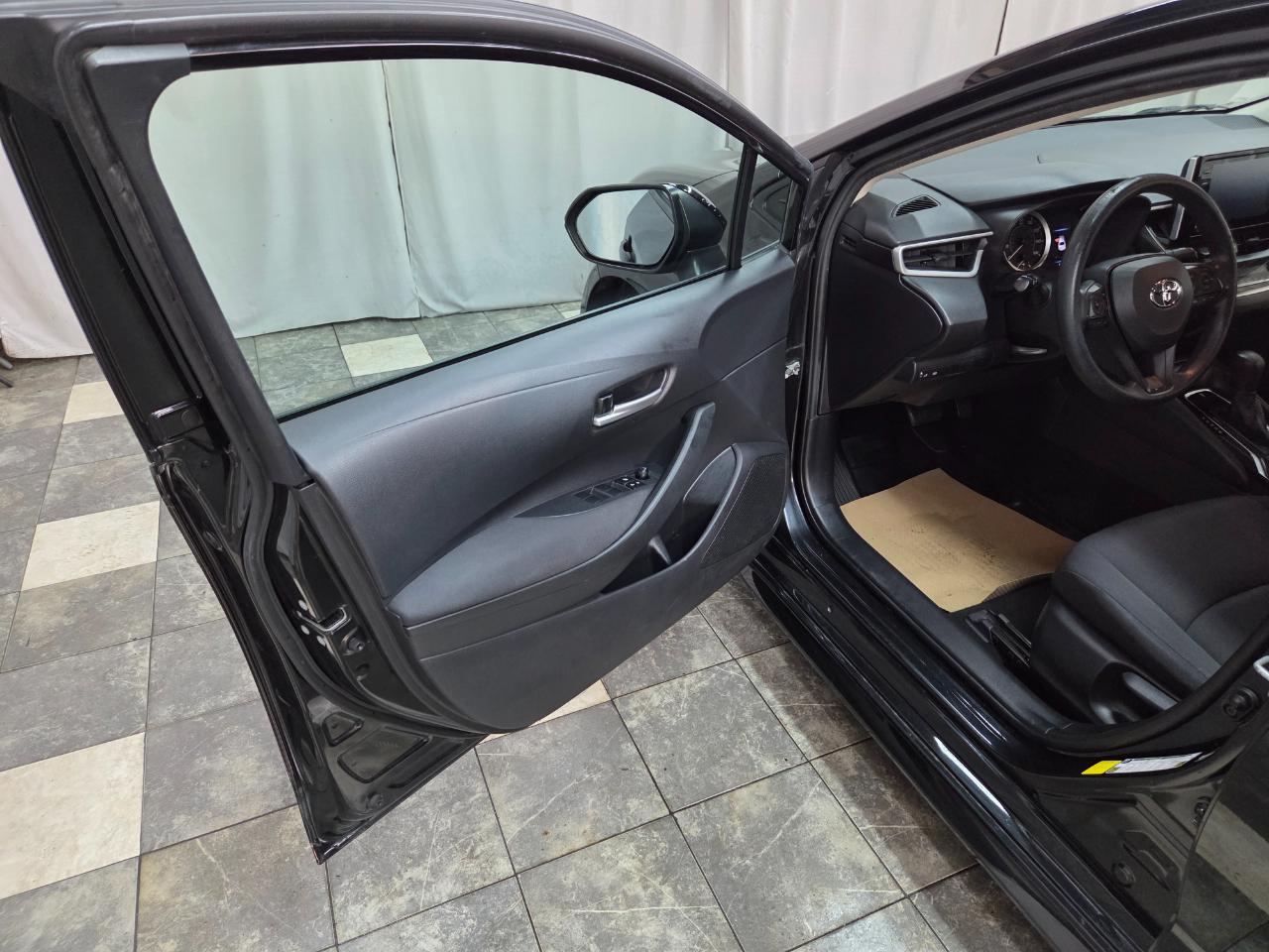 Toyota Corolla LE 2020