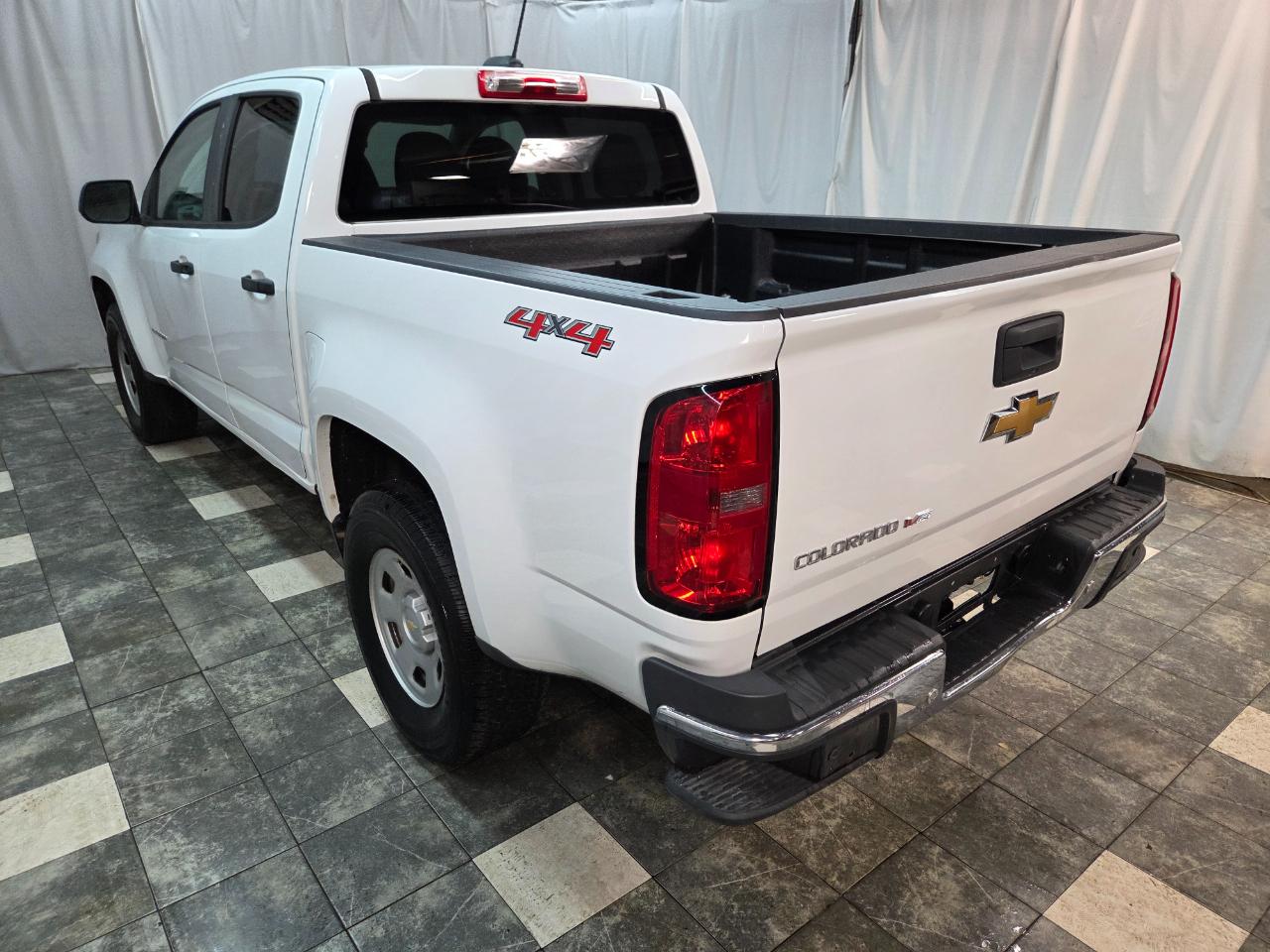 Chevrolet Colorado Work Truck Crew Cab 4WD Short Box 2020