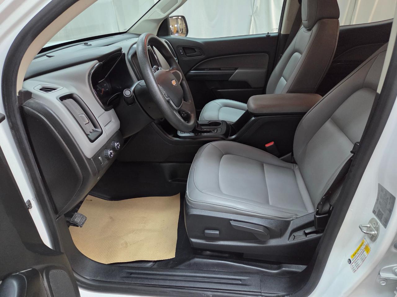 Chevrolet Colorado Work Truck Crew Cab 4WD Short Box 2020