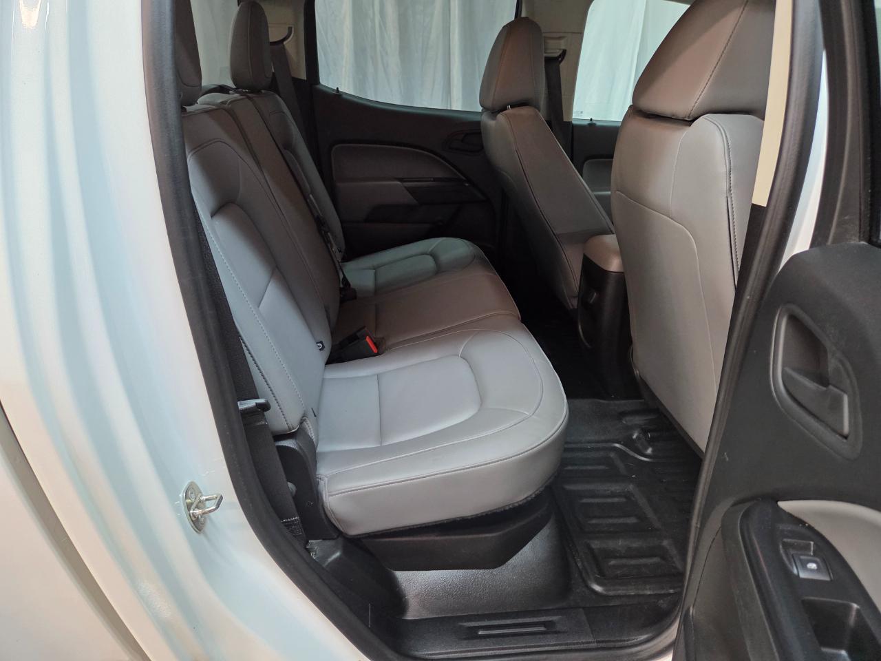 Chevrolet Colorado Work Truck Crew Cab 4WD Short Box 2020