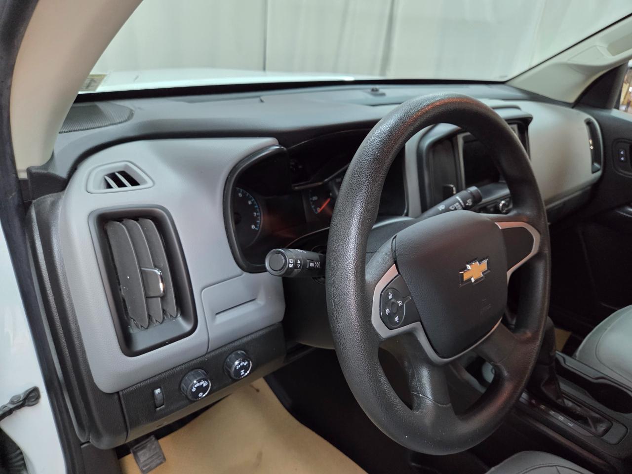 Chevrolet Colorado Work Truck Crew Cab 4WD Short Box 2020