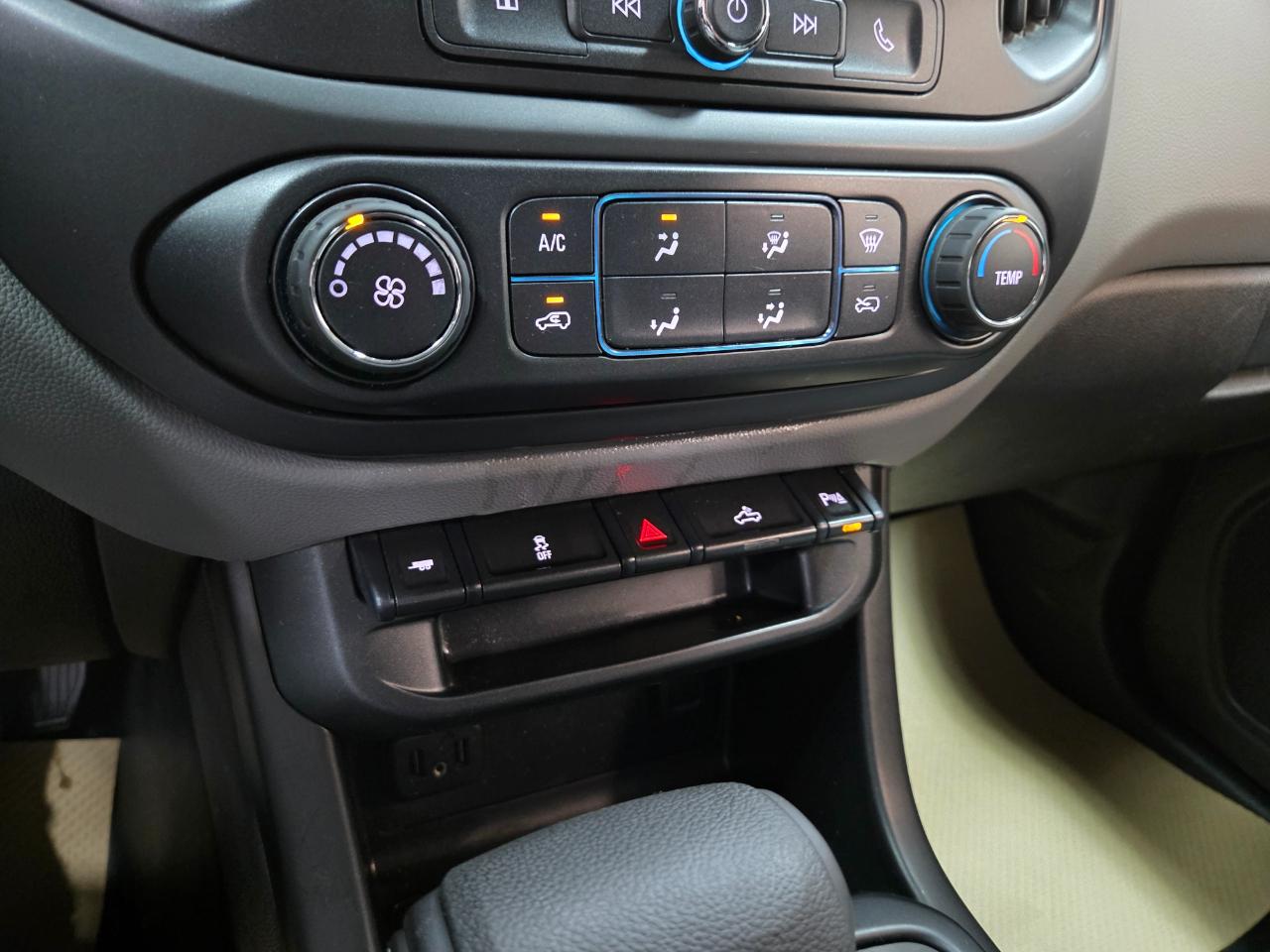 Chevrolet Colorado Work Truck Crew Cab 4WD Short Box 2020