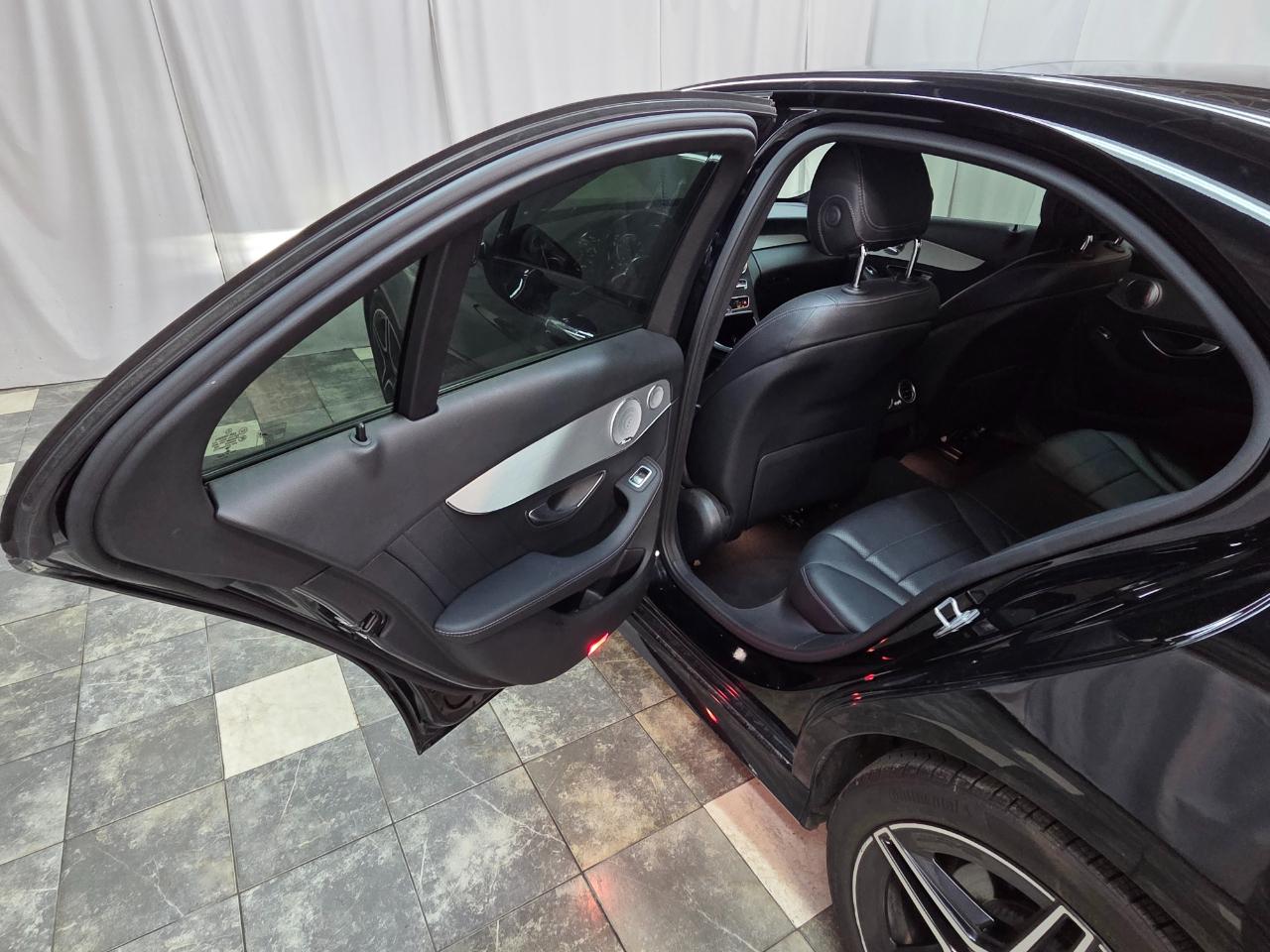 Mercedes-Benz C-Class C300 4MATIC Sedan 2020