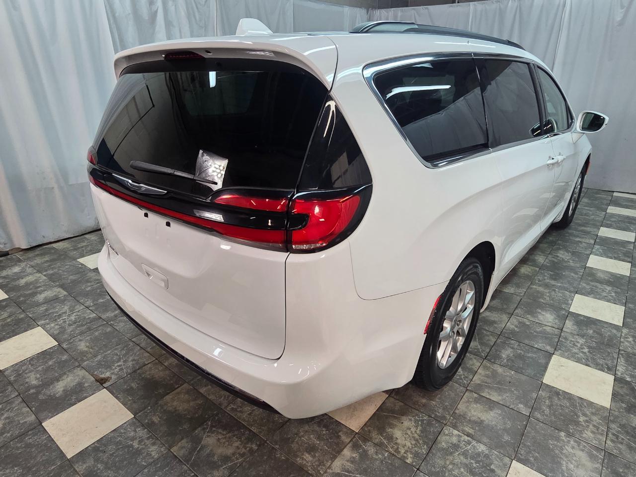 Chrysler Pacifica Touring-L 2022