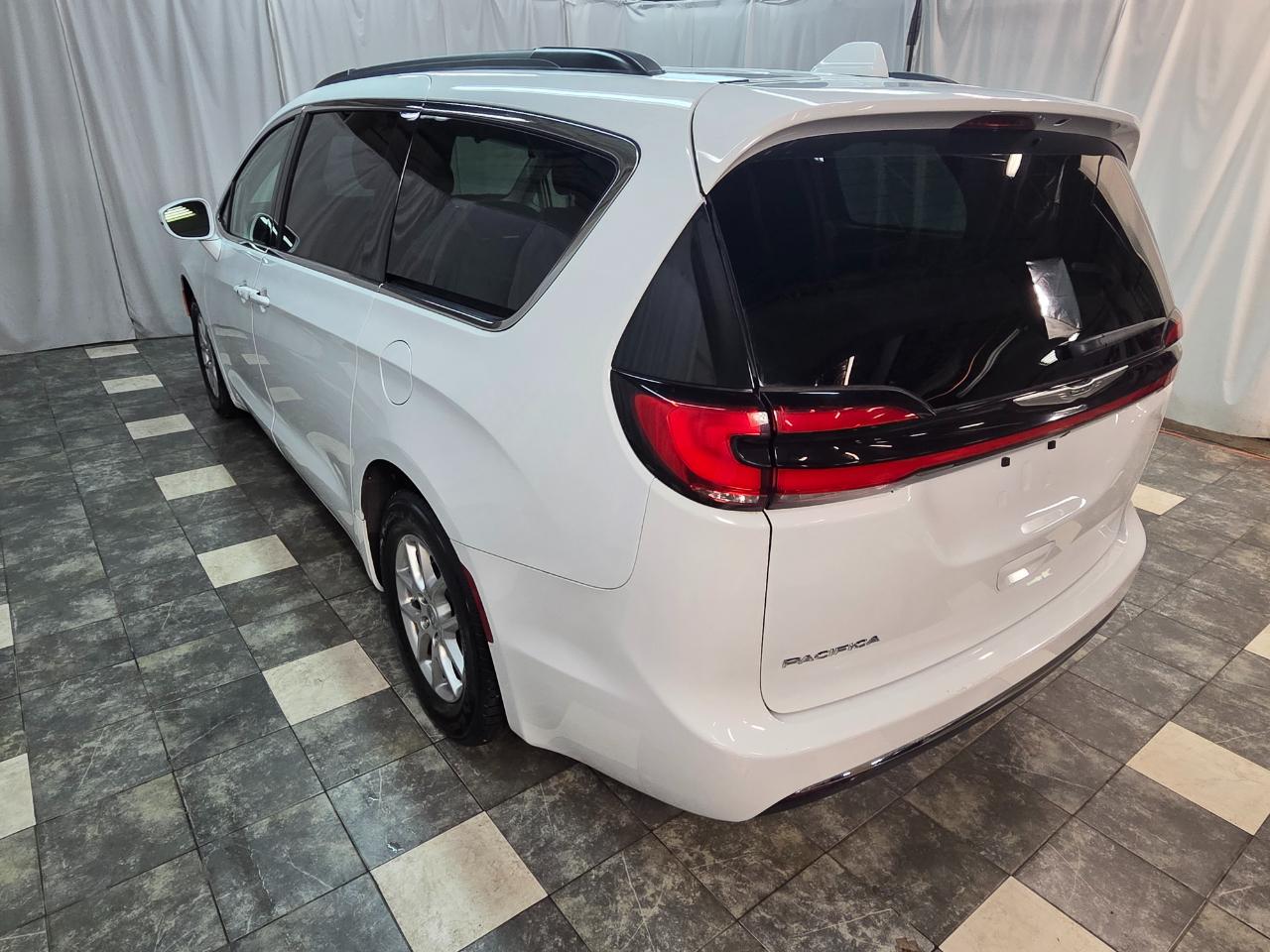 Chrysler Pacifica Touring-L 2022