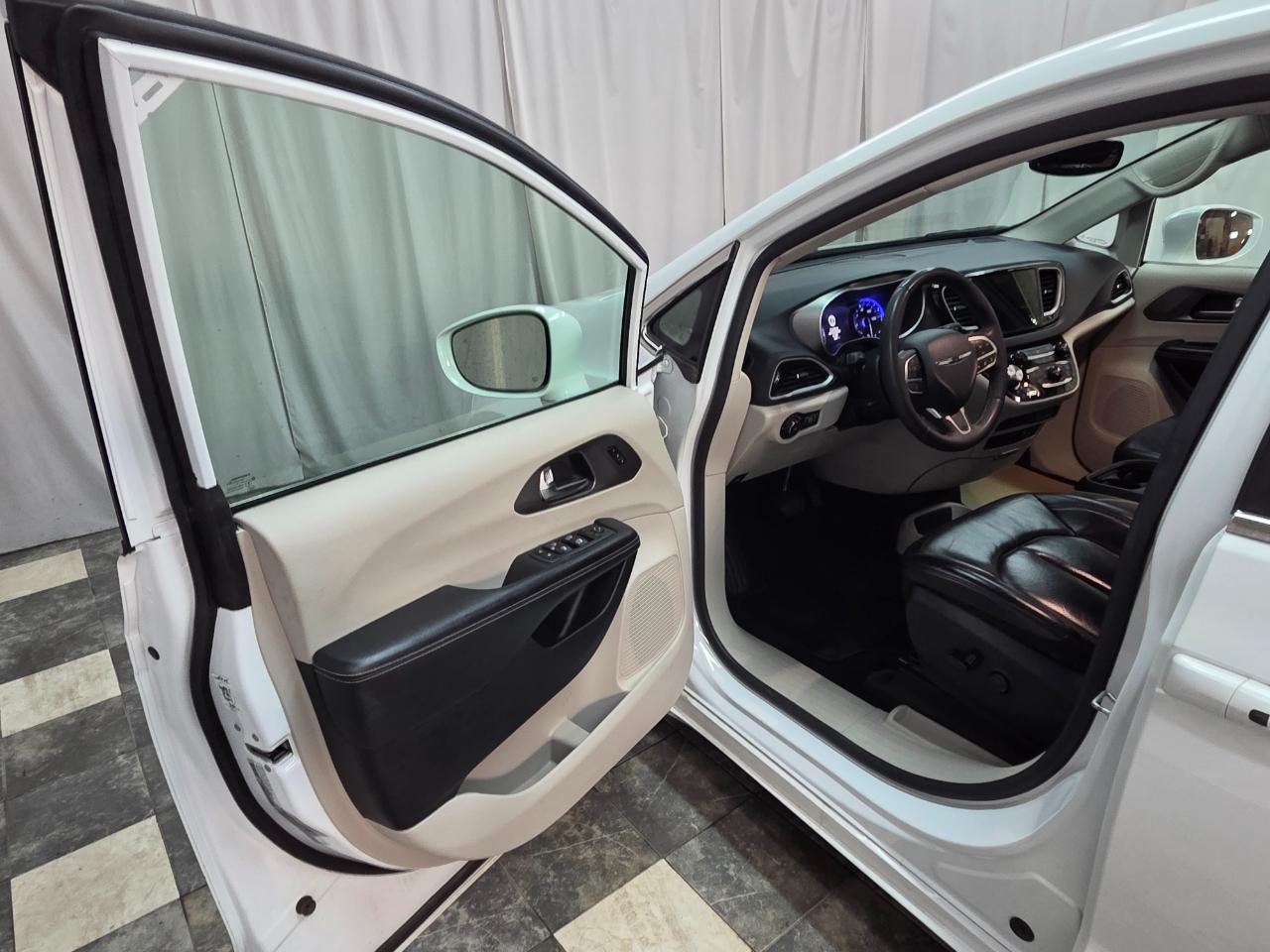 Chrysler Pacifica Touring-L 2022