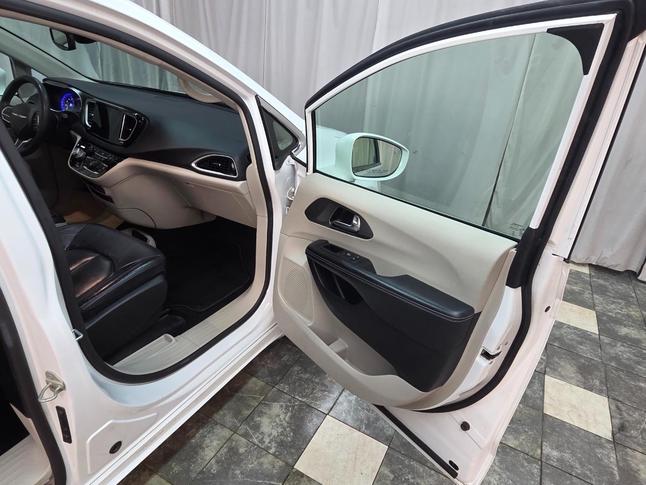 Chrysler Pacifica Touring-L 2022