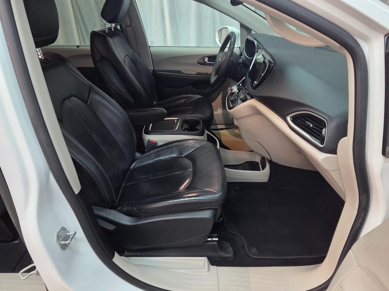 Chrysler Pacifica Touring-L 2022