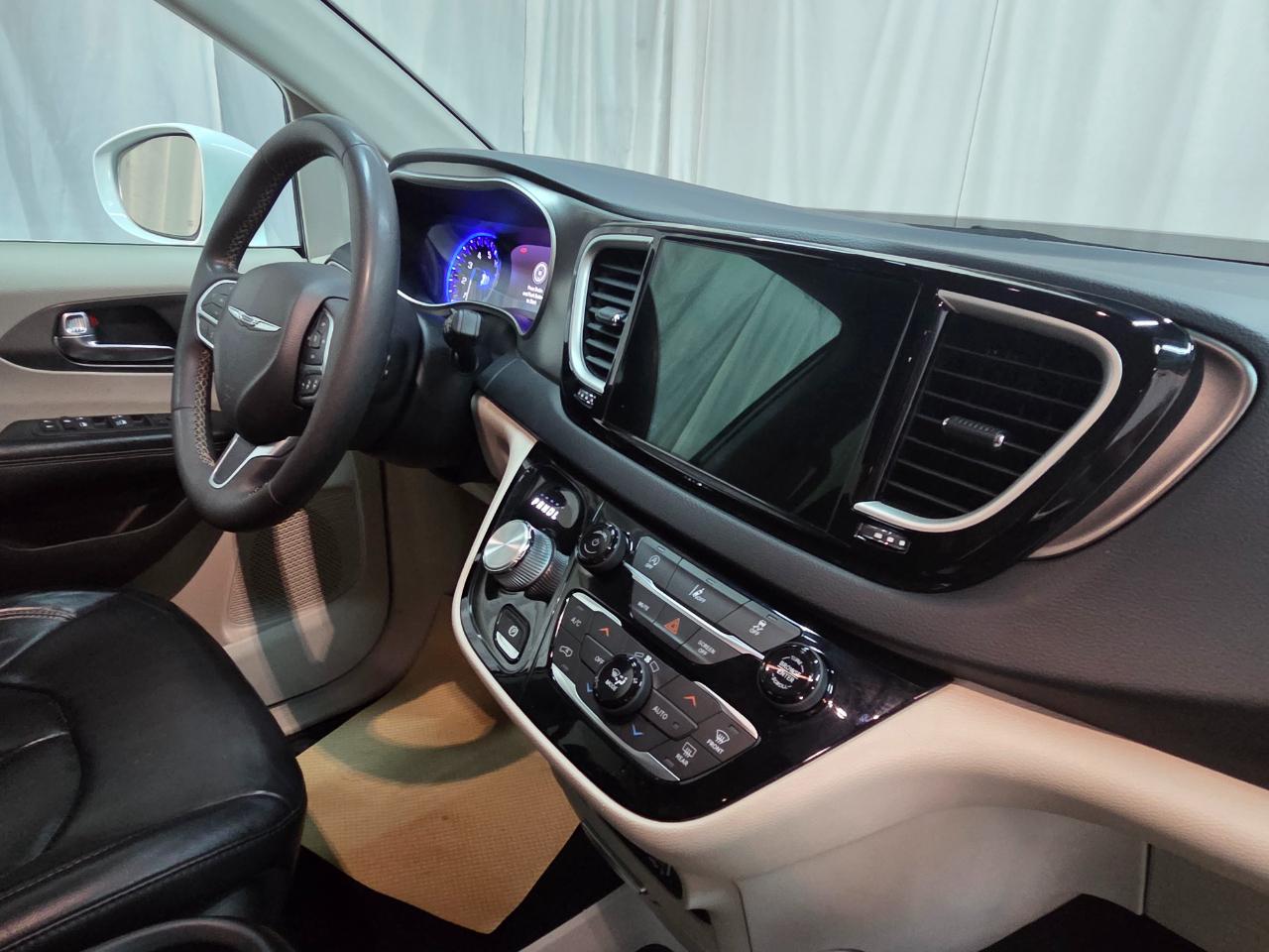 Chrysler Pacifica Touring-L 2022