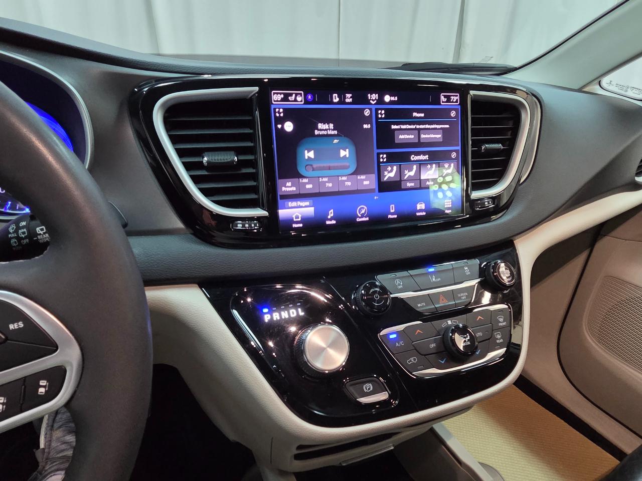 Chrysler Pacifica Touring-L 2022