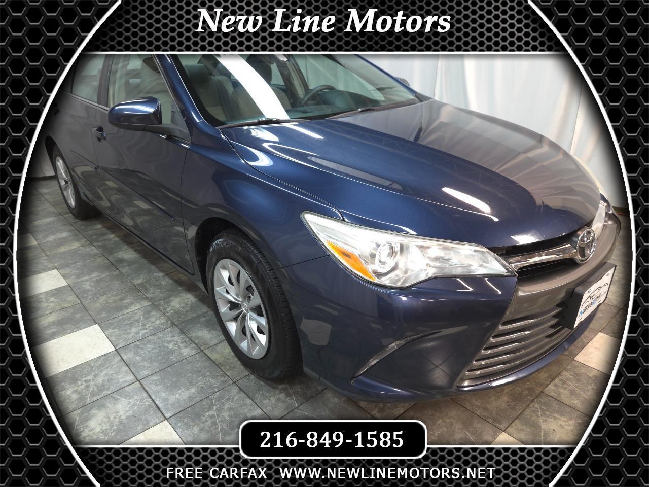 Toyota Camry LE Auto (Natl) 2016