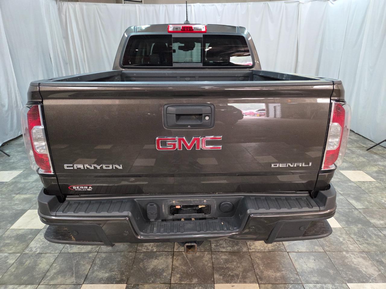 GMC Canyon Denali Crew Cab 4WD Long Box 2020