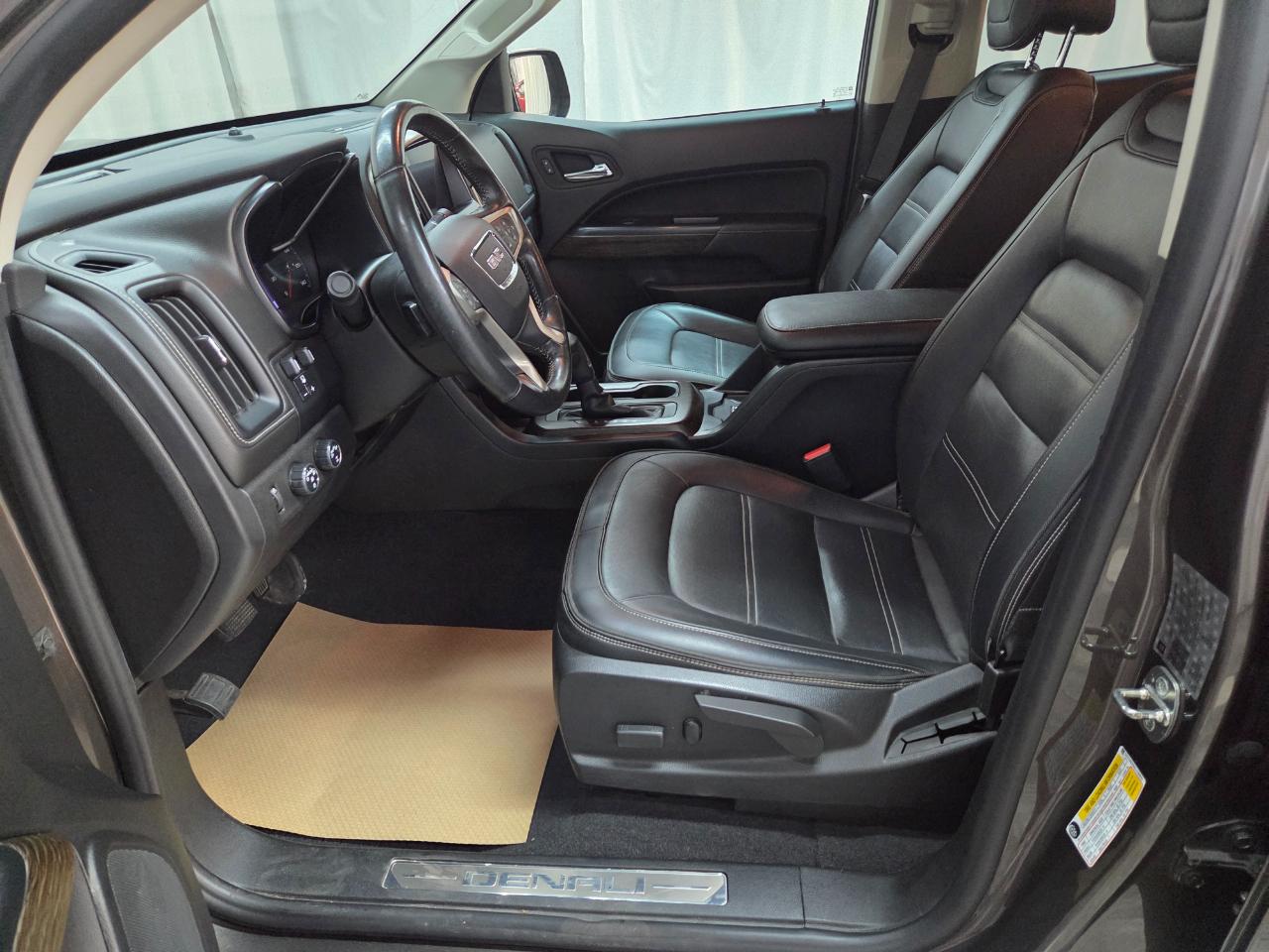 GMC Canyon Denali Crew Cab 4WD Long Box 2020