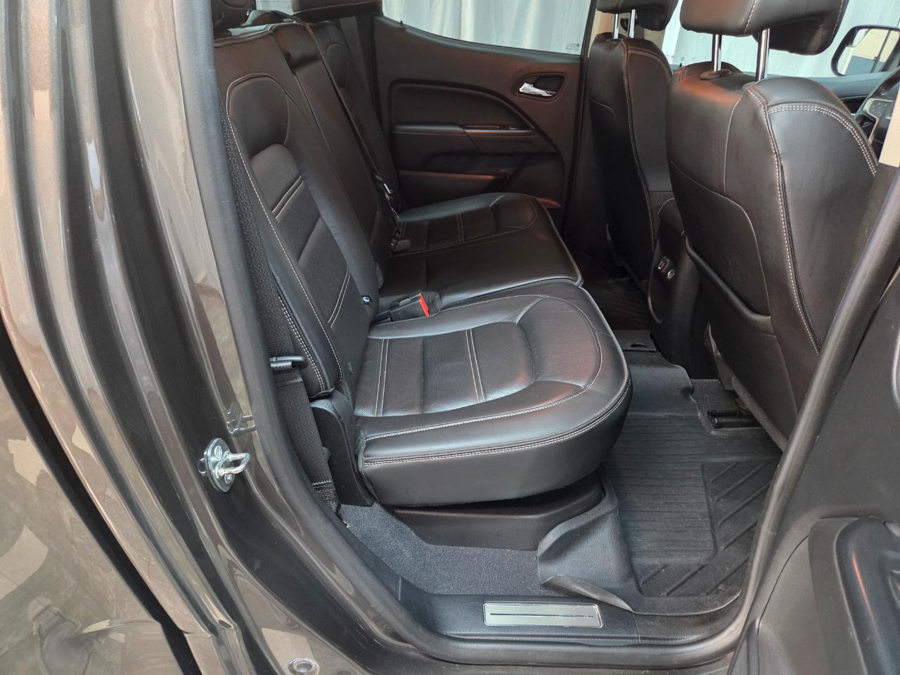 GMC Canyon Denali Crew Cab 4WD Long Box 2020
