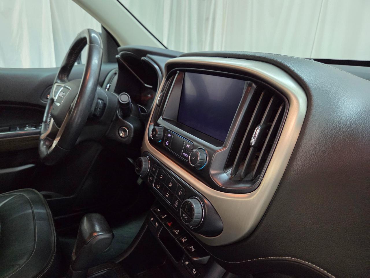 GMC Canyon Denali Crew Cab 4WD Long Box 2020