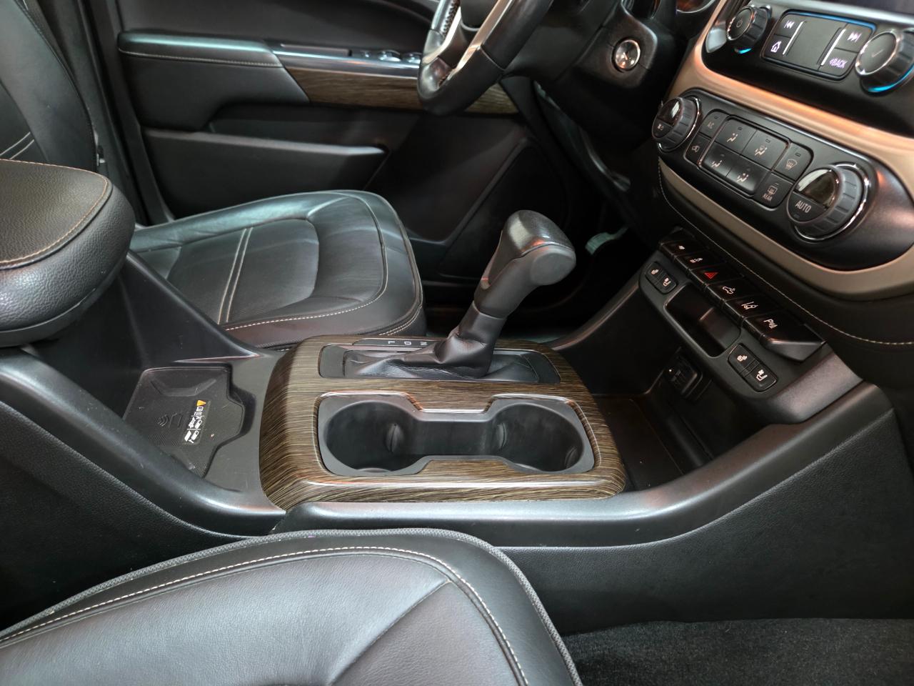 GMC Canyon Denali Crew Cab 4WD Long Box 2020